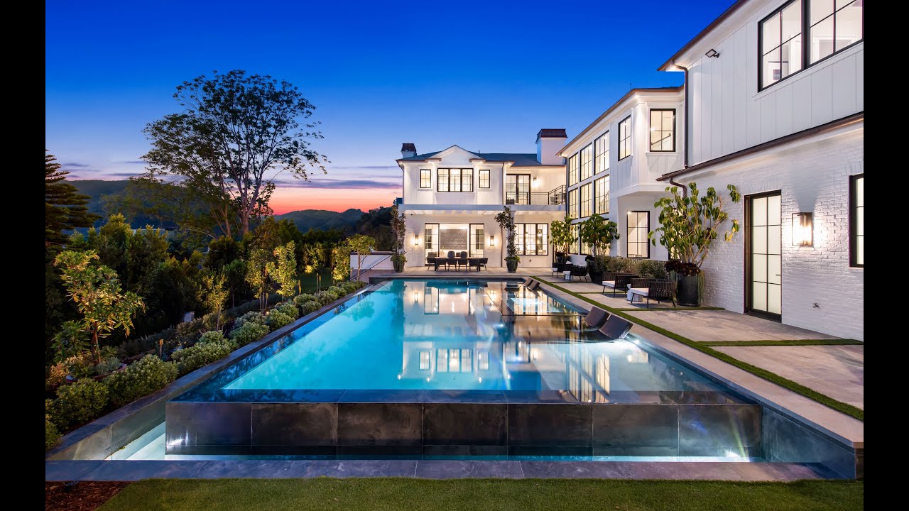 Just Listed | 1529 Amalfi Drive