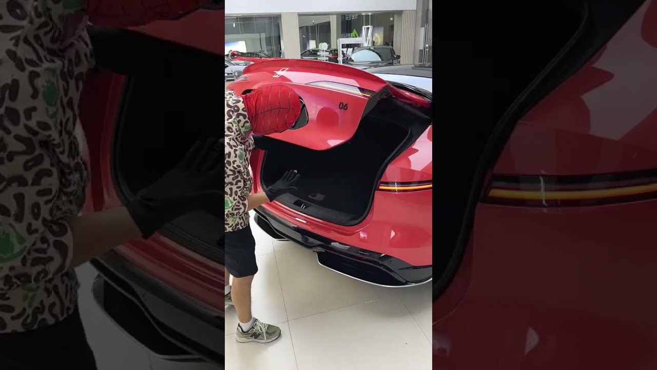 2025 Avita 06 Extended-Range Walkaround | 314 HP Luxury Sedan! | CarQ