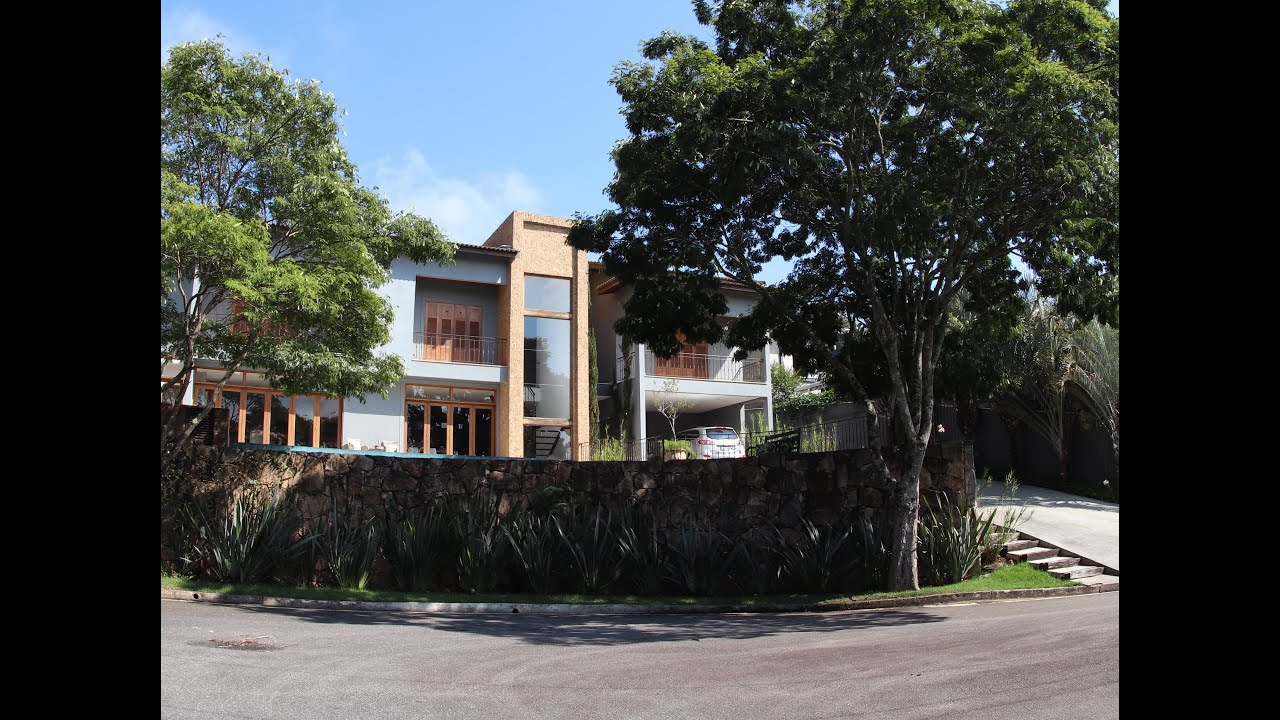 Casa à Venda no Condomínio Residencial Santa Helena I, em Bragança Paulista SP