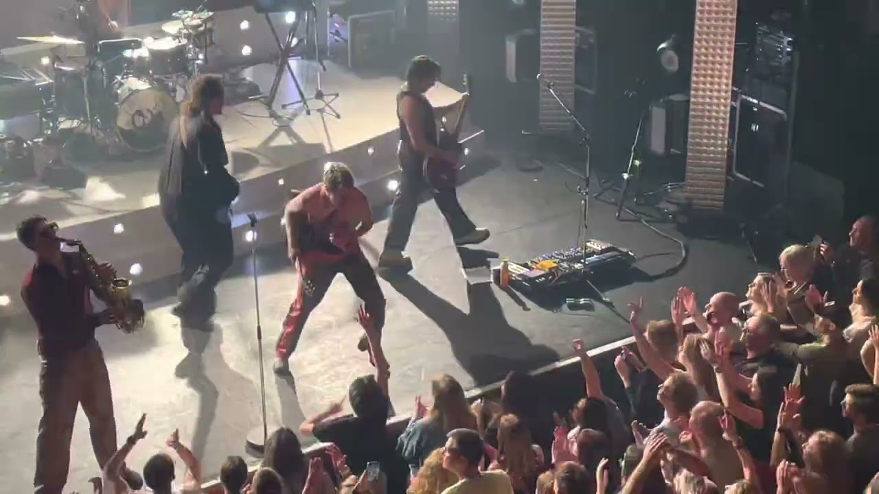 Son Mieux - Paard Den Haag -  Dancing at the doors of heaven - 01-04-2023