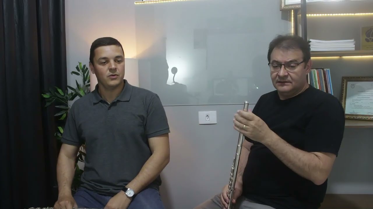 Hinos CCB - Duo de flauta transversal - Paulo Cesar e Diogo