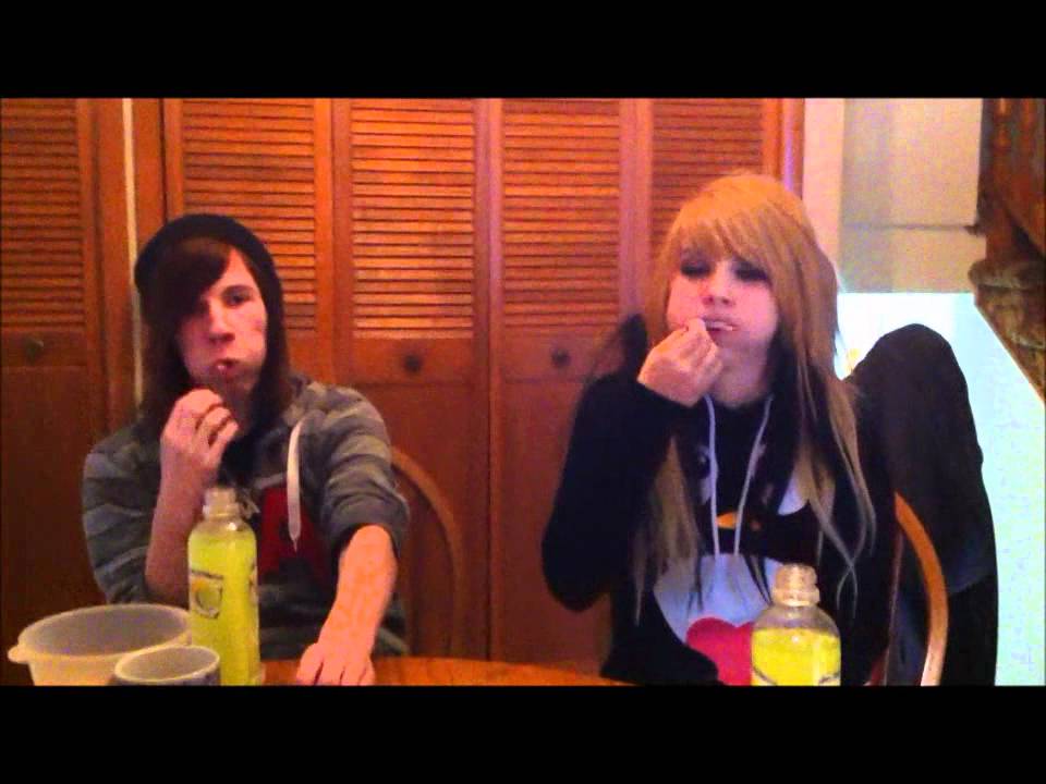 chubby bunny, Boy vs. Girl (: