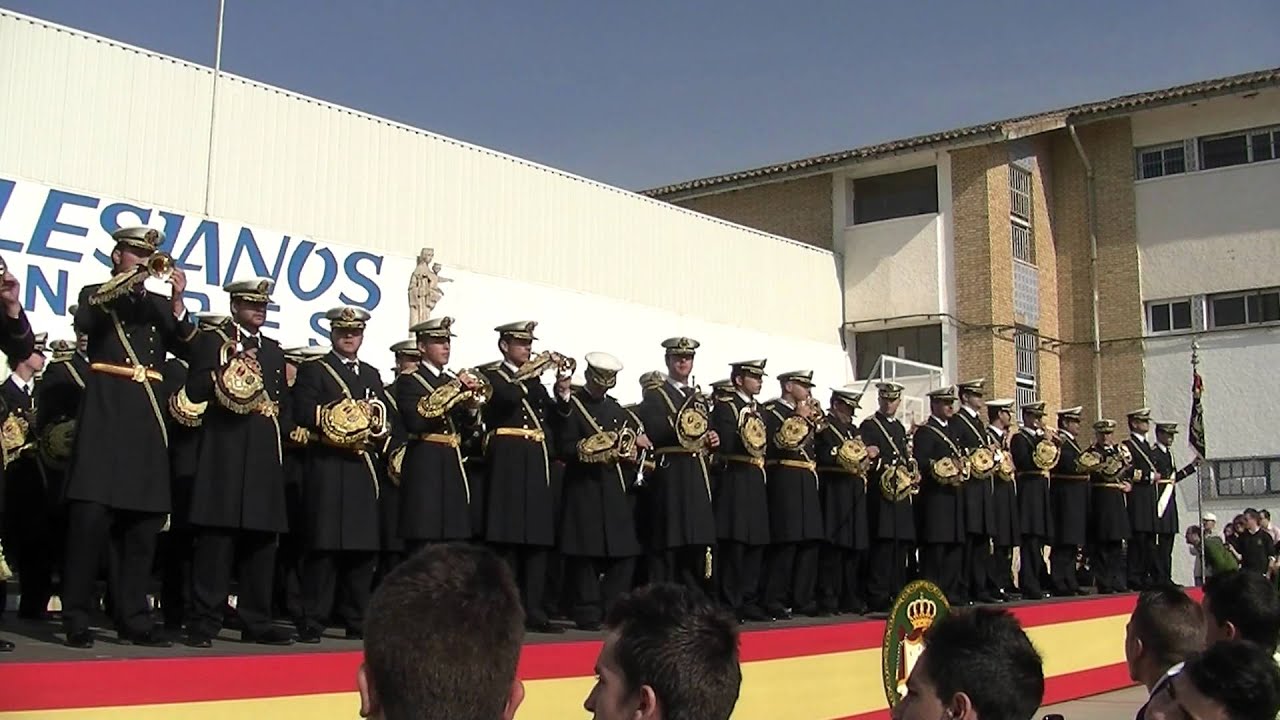 Tres Caídas de Triana en Linares.- A esta es