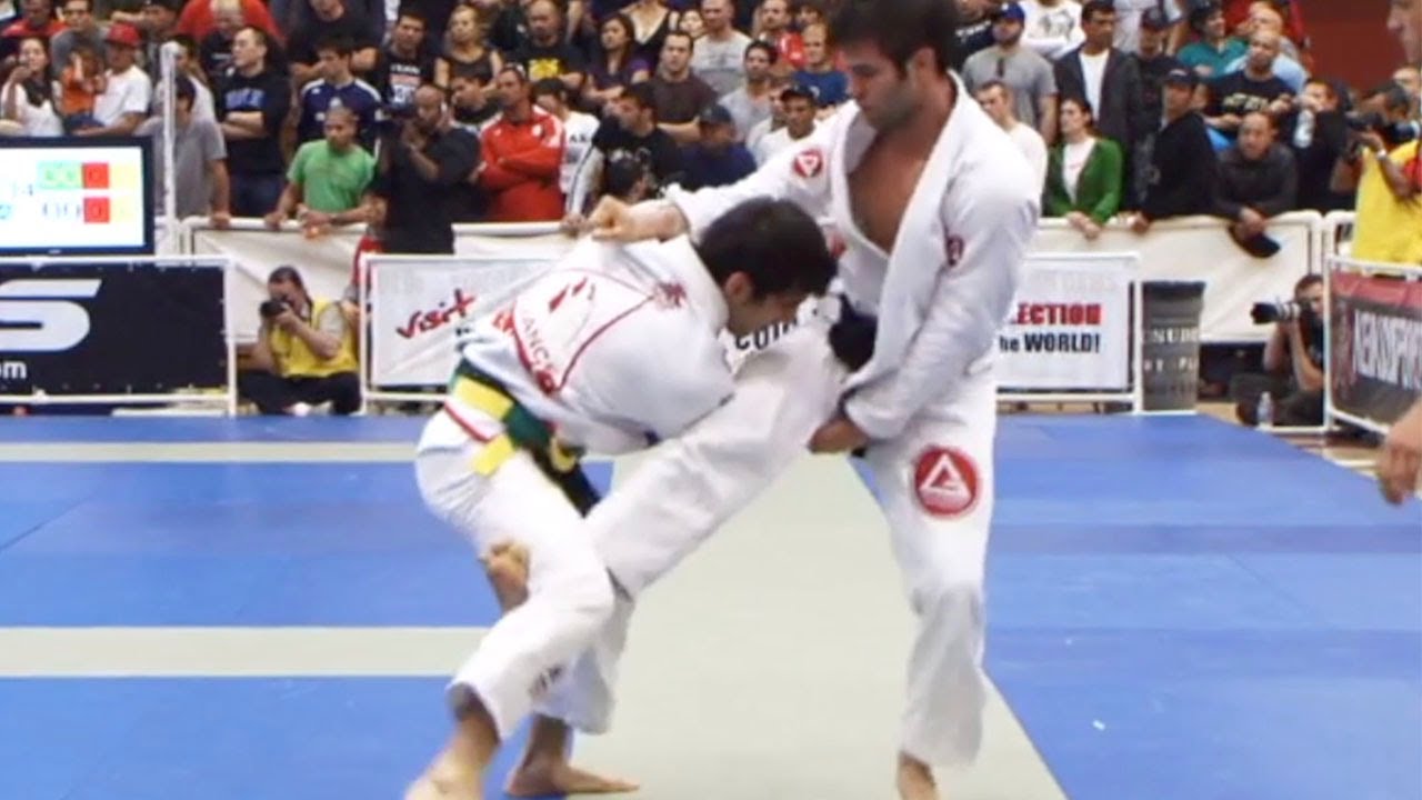 Lucas Lepri VS Leonardo Leite / Pan Championship 2009