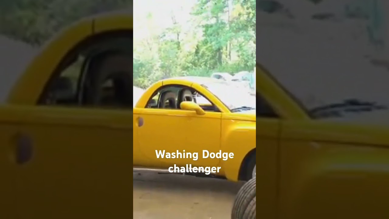 Cleaning an abandoned DODGE CHALLENGER part40 