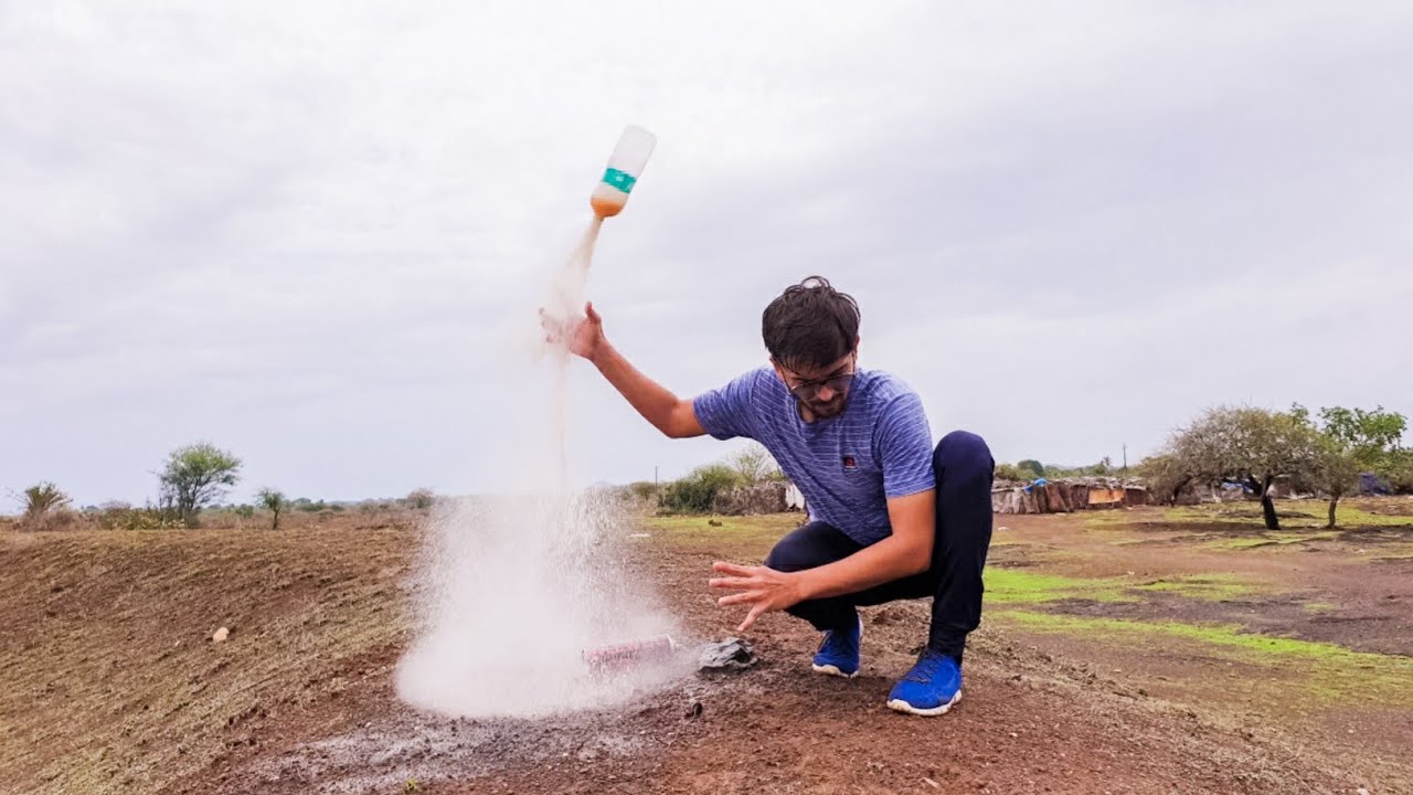 How To Make Water Bottle Rocket At Home | बोतल का रोकेट 😲