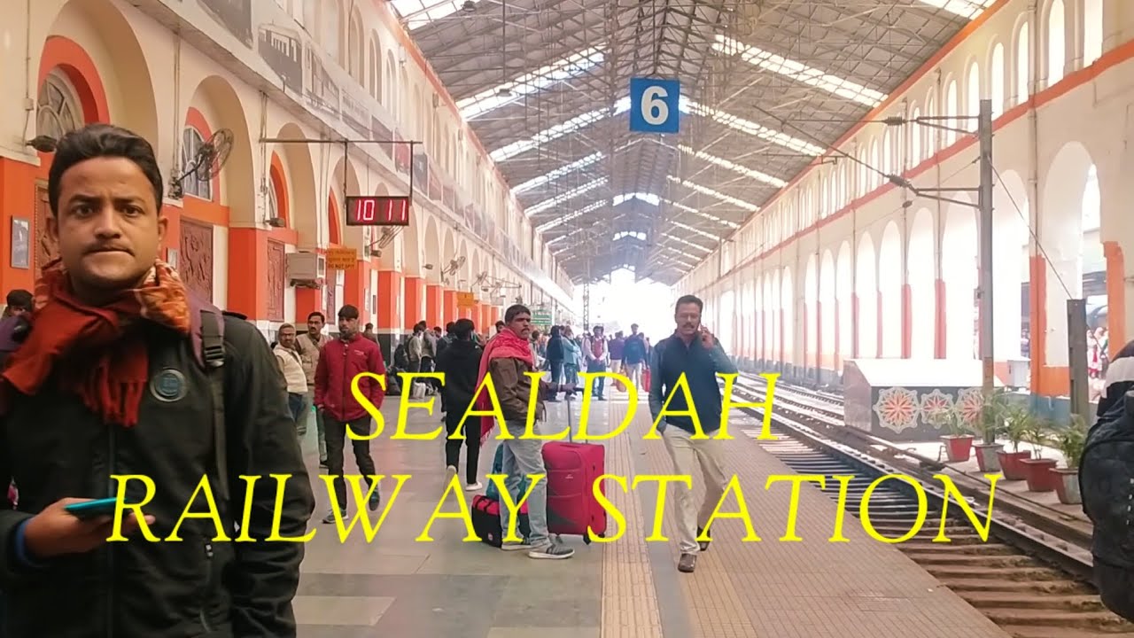 SEALDAH  RAILWAY  STATION.