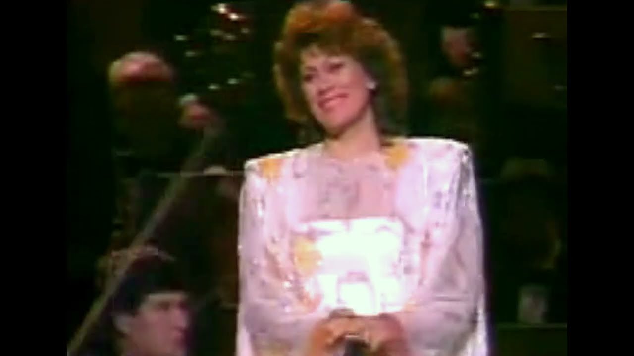 KIRI TE KANAWA ~ 