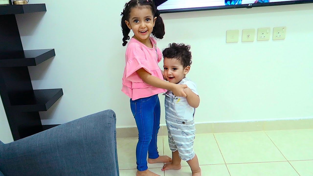 لولو تمشي اخوها لأول مرة!!