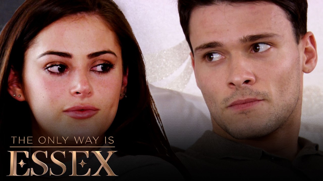 TOWIE Throwback: Messaging Her Ex!