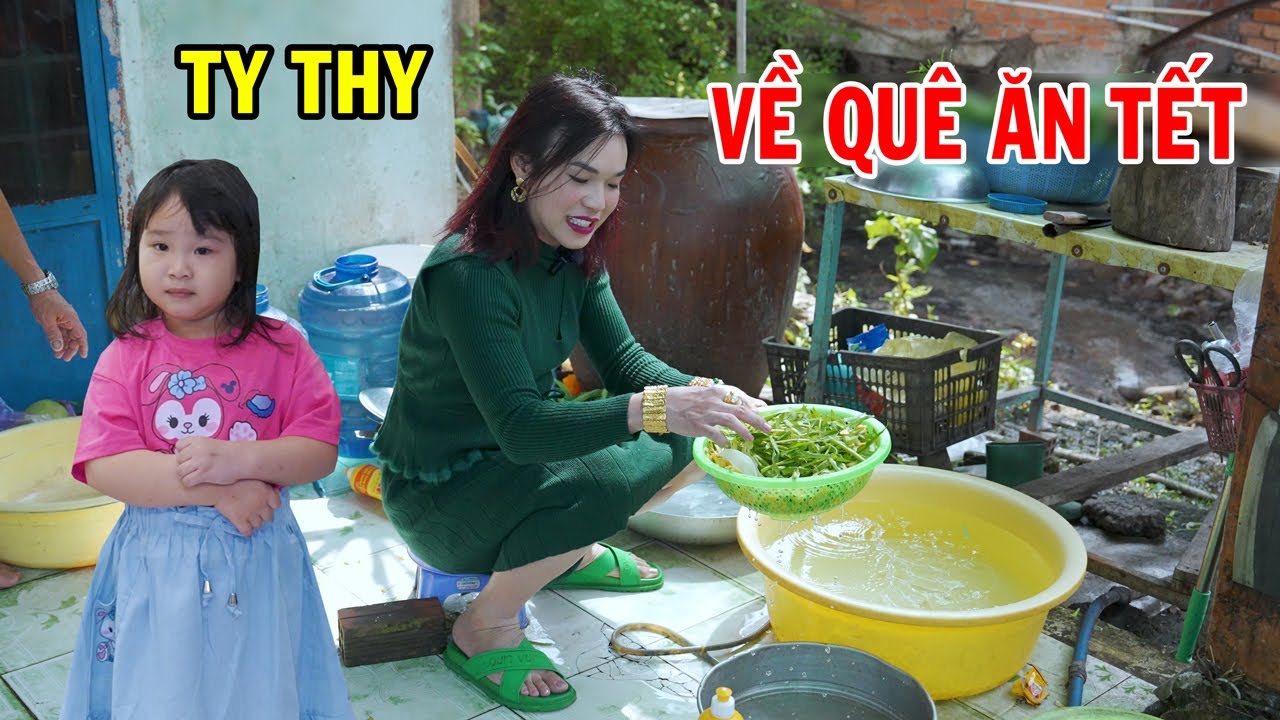 Ty Thy về quê ăn Tết cùng mẹ và con gái Mỹ Tiên - Ty Thy Vlog Gỏi đu đủ