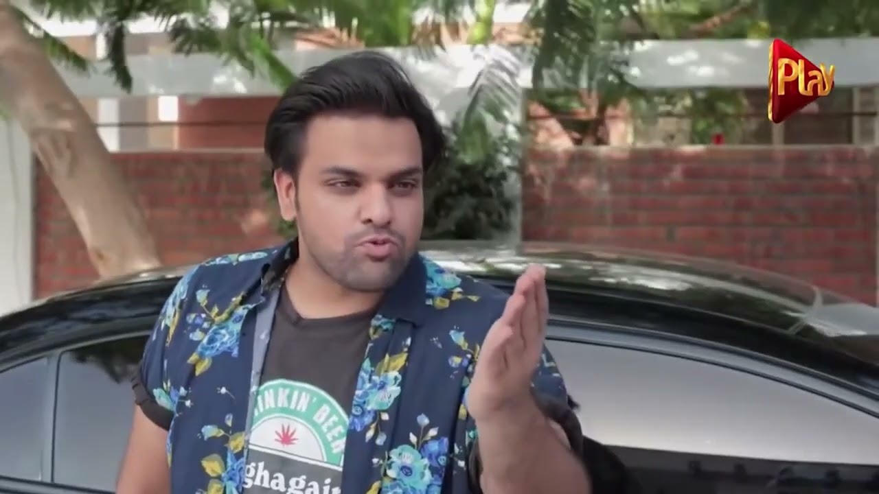 Pehla admi dekha jo keh raha Clifton p khare hok samandar ka puch raha #RSG | PlayEntertainment