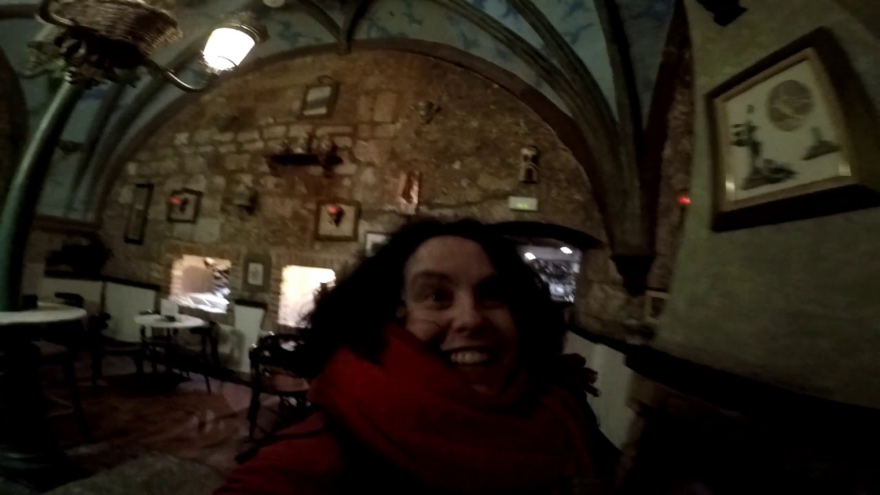 Impresionante, En Portillo Valladolid, Una Iglesia Convertida en  Bar- Restaurante