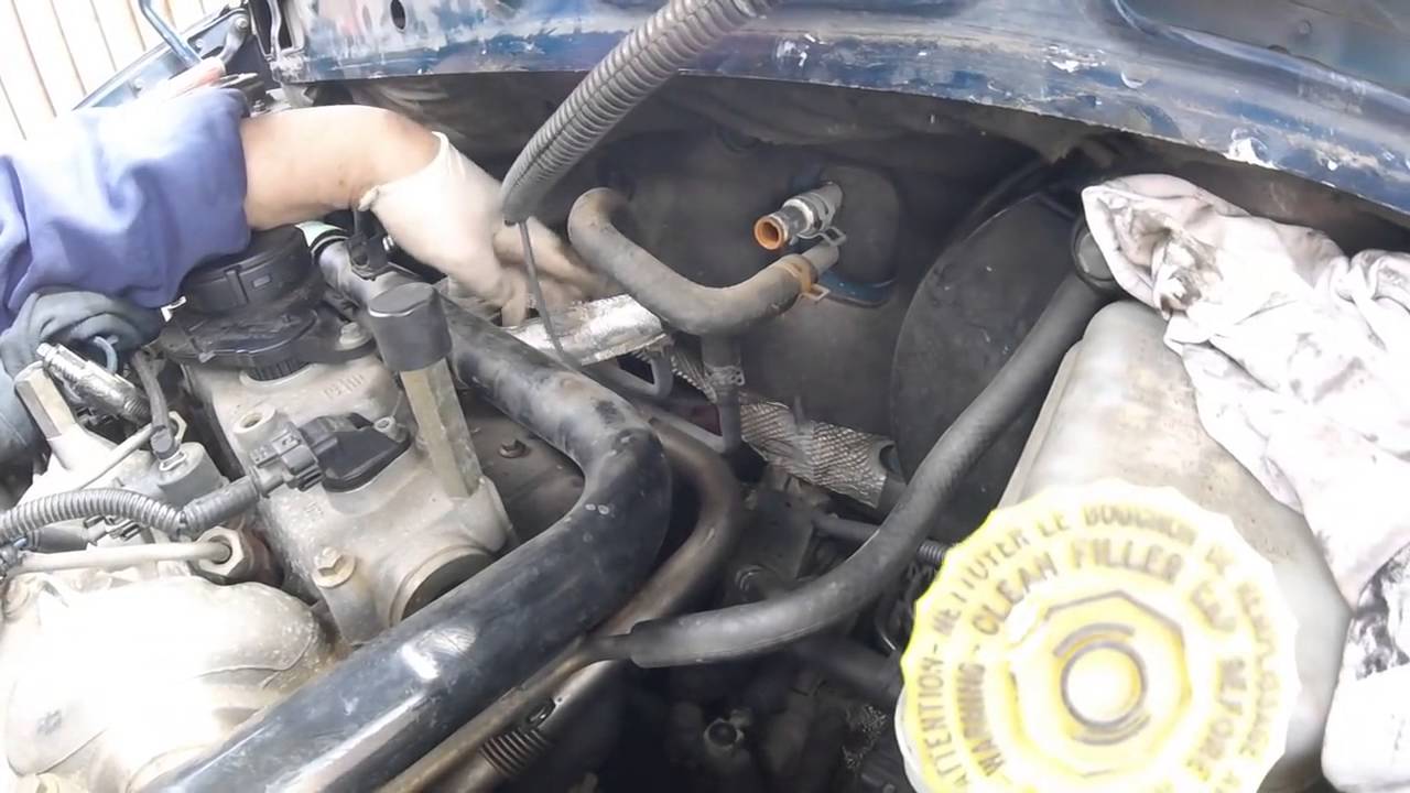 How to remove and clean EGR Chrysler crd /Как снять и почистить EGR Chrysler crd