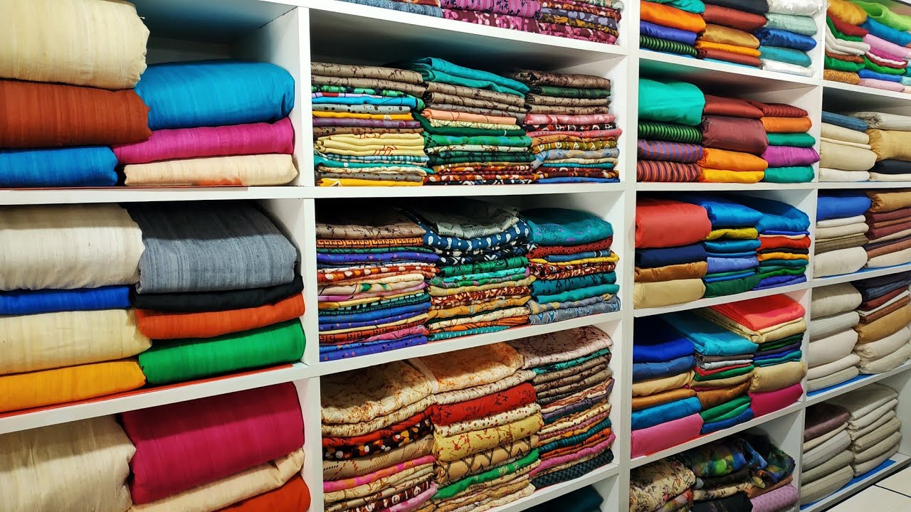 ঐতিহ্যবাহী রাজশাহী সিল্কের থান কাপড় / Rajshahi Silk Fashion Ltd. Showroom in Rajshahi Town