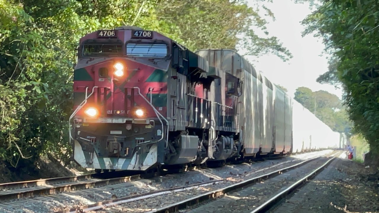 Varios trenes pasando por el Puente de Metlac!! Y un tren fallado!!