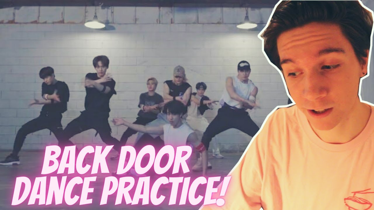 DANCER REACTS TO Stray Kids 