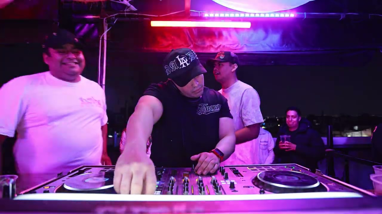 GUARACHAZOS by Tincuiz b2b DooM
