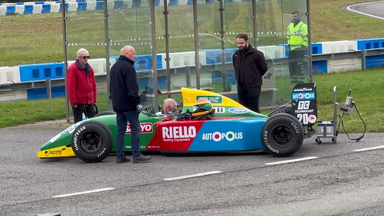 Benetton B190 Formula ONE  F1 Car Crash Brooklands Motorsport Day 13th October 2024