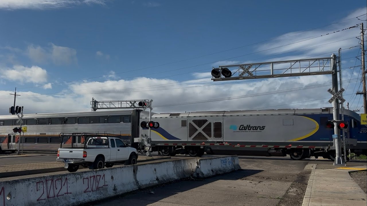 Amtrak CDTX 2106 Gold Runner Train 701 North - E. Morada Lane Railroad Crossing, Stockton CA 