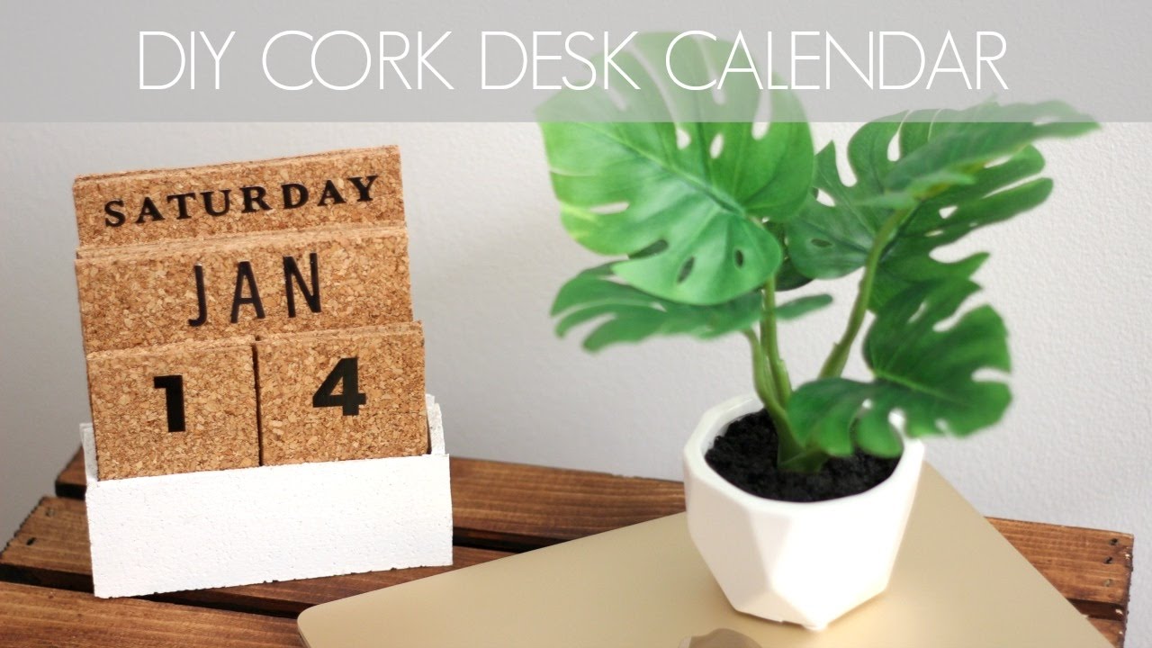 DIY CORK DESK CALENDAR || Desk and Office Organization