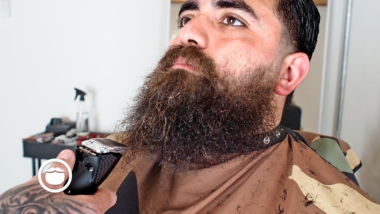 Cleaning Up an Untrimmed Beard & Taper Fade Haircut | Beardbrand Studio