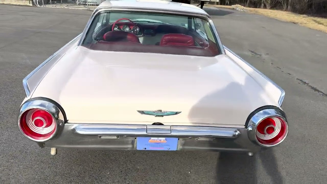 1962 Ford Thunderbird