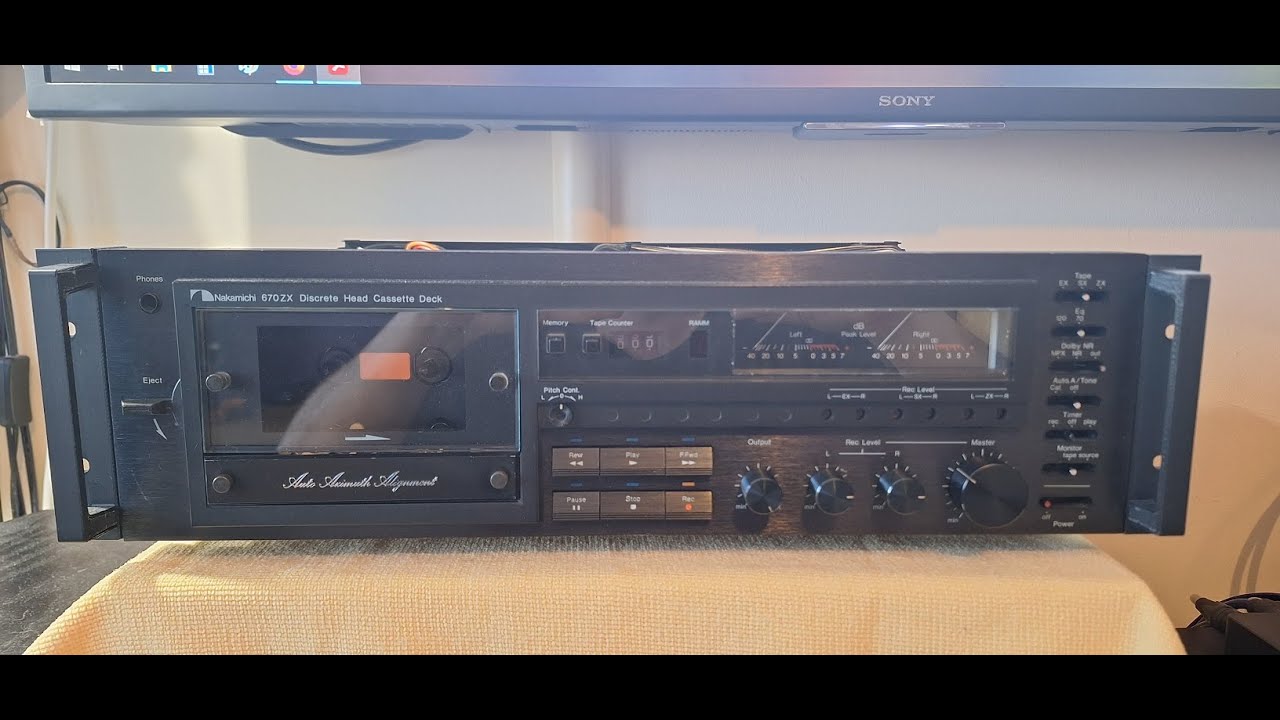 Nakamichi 670ZX (1) first start before repair.