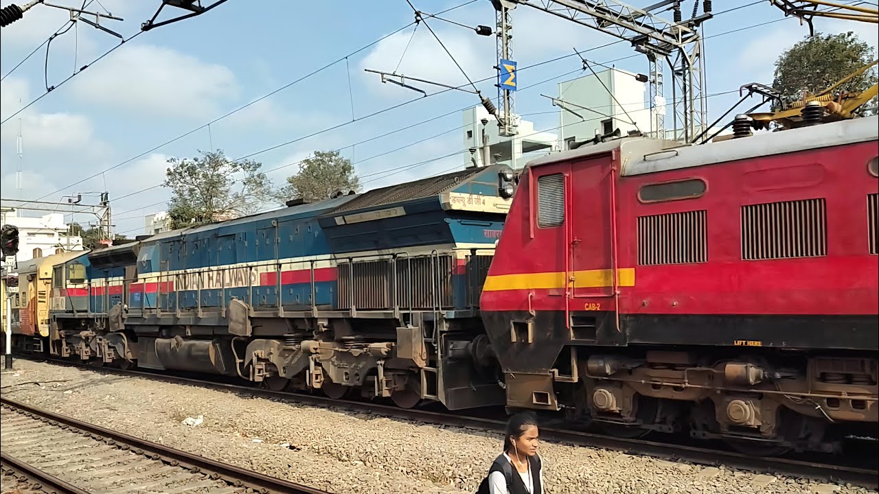Hisar Jn to Kakinada Town Express crossing with Repalle Express | Guntur Railway Station 