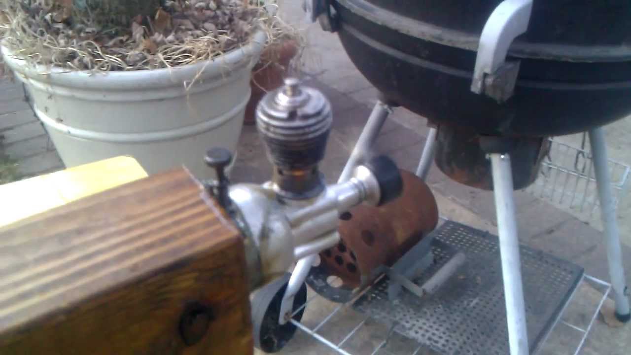 Cox Babe Bee .049 with Small Dia. Space Bug Jr. Cylinder and Head