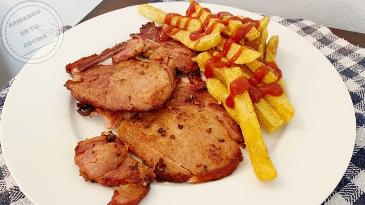Chuletas Con Papas Fritas