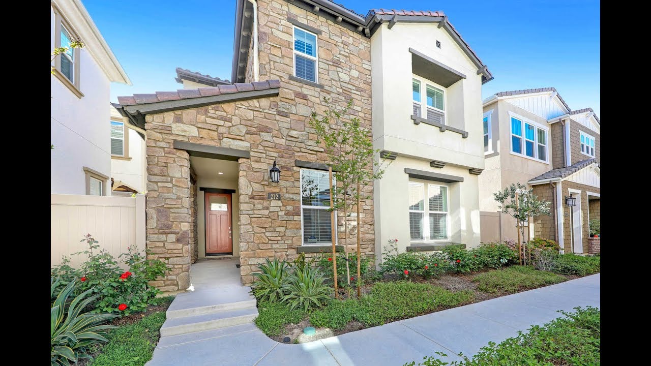 212 West Tribella Court | Santa Ana