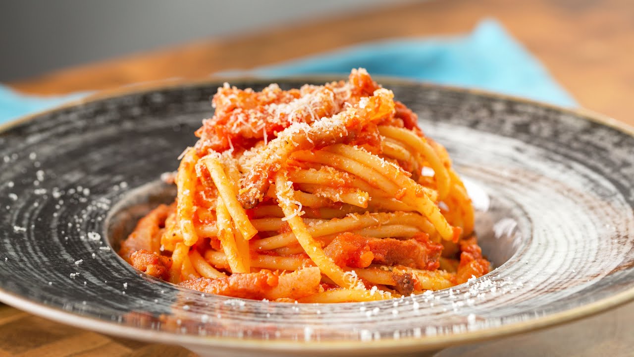 BUCATINI ALL'AMATRICIANA - Ricetta originale perfetta!