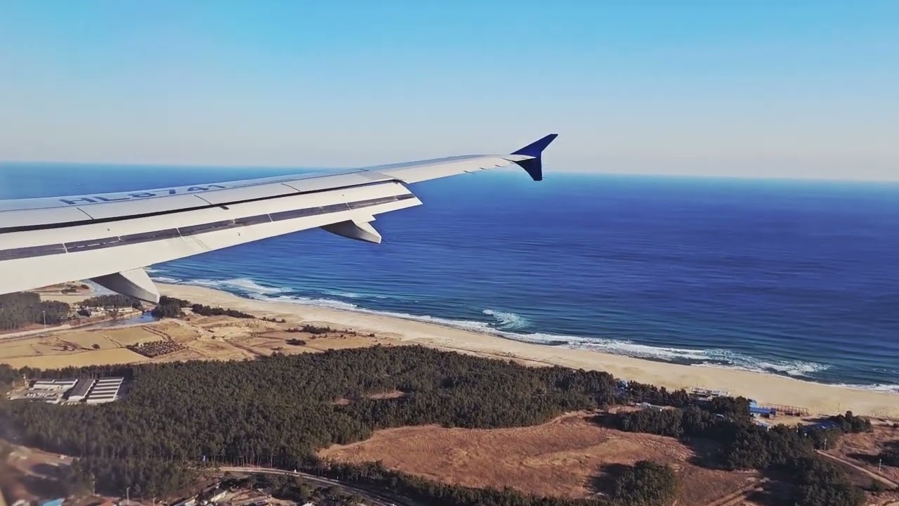 동해바다 해안선이 펼쳐지는 양양공항 착륙(실제 속도)