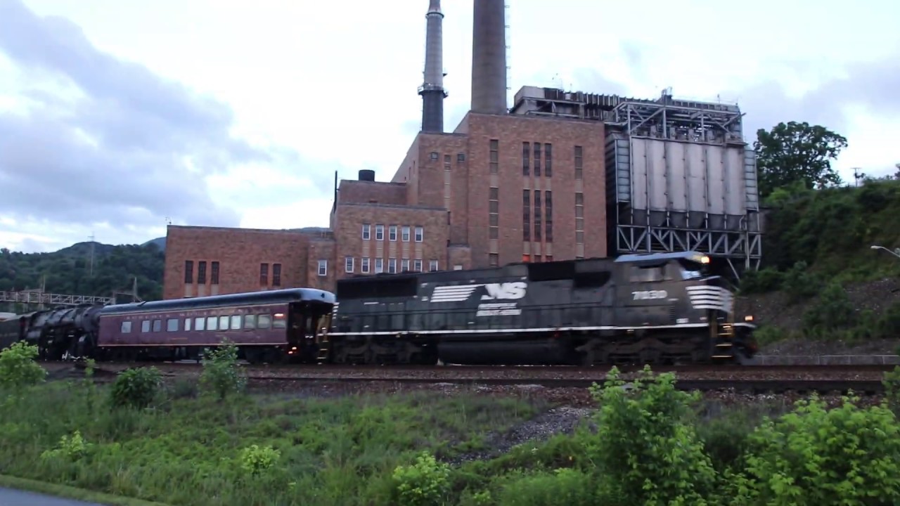 Chasing the N&W 2156 from Roanoke to Bluefield WV # 8 video