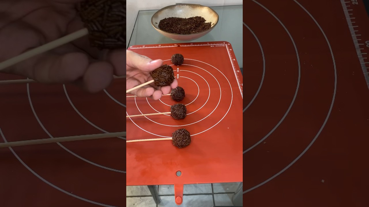 Brigadeiro frito!          (Receita completa nas minhas redes sociais)