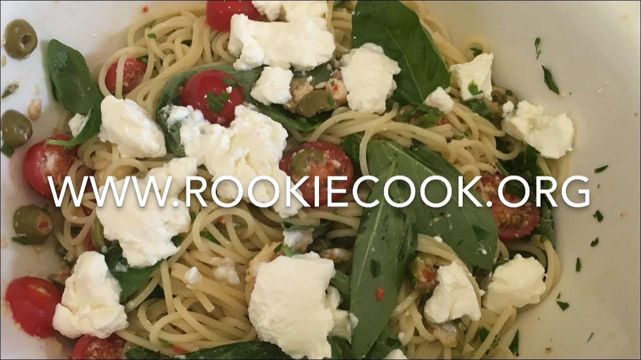 Pasta alla Checca (Pasta with Raw Sauce)
