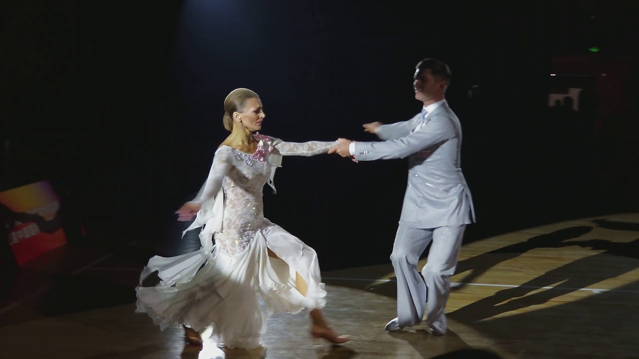 Nick Cheremukhin and Viktorija Waltz Showcase 2018 Beijing