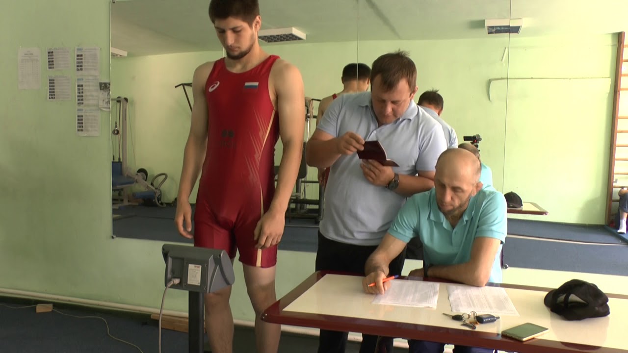 Взвешивание борцов, Дагестан, село Агвали 2018 год, В/К до 57 кг.