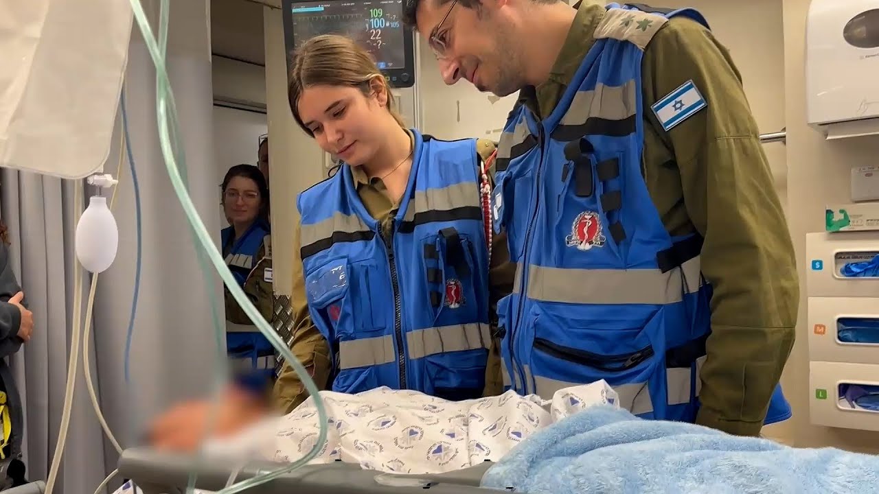 מלב הקרב לגג של איכילוב ב-15 דקות: יממה בביה"ח שמטפל בפצועים מעזה