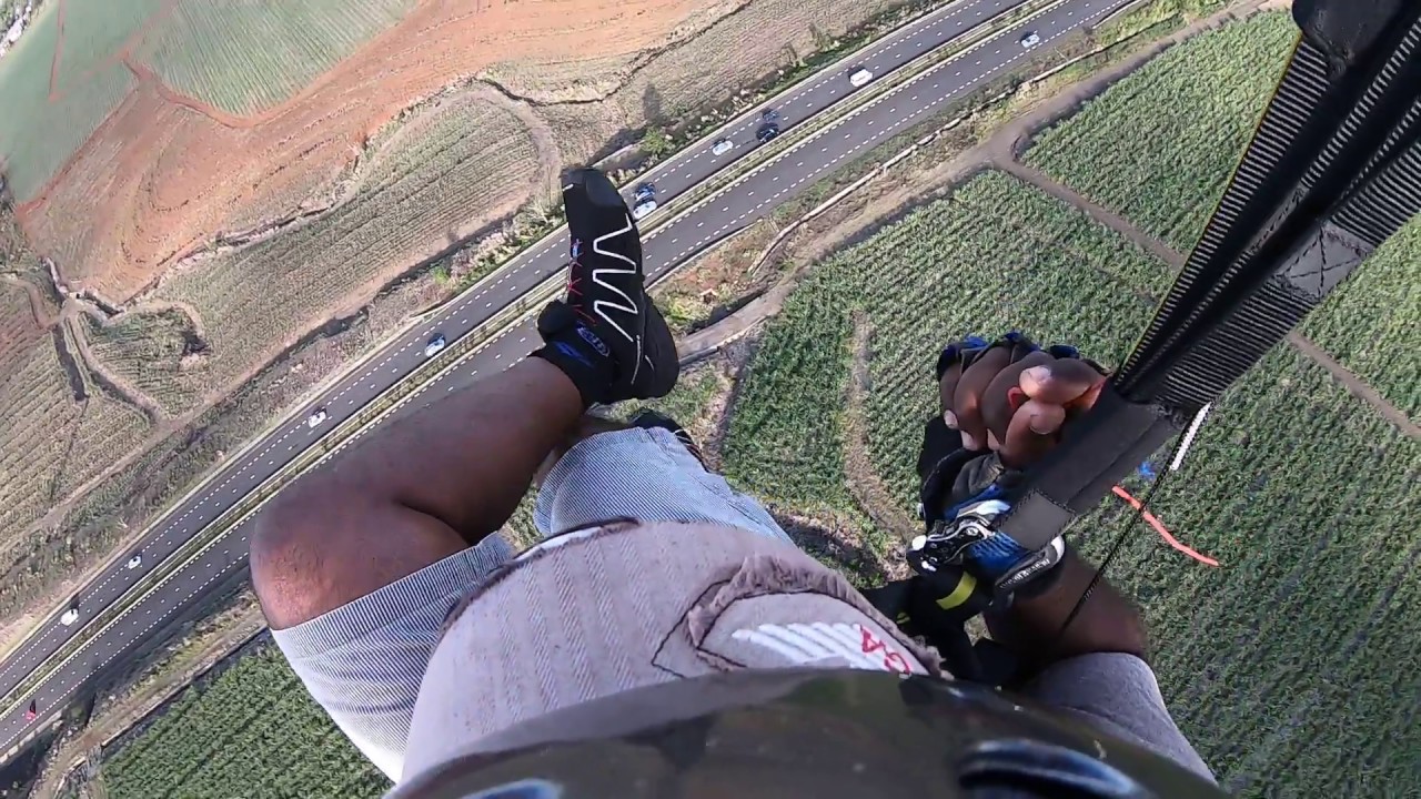 paragliding mauritius, flying at long mountain....