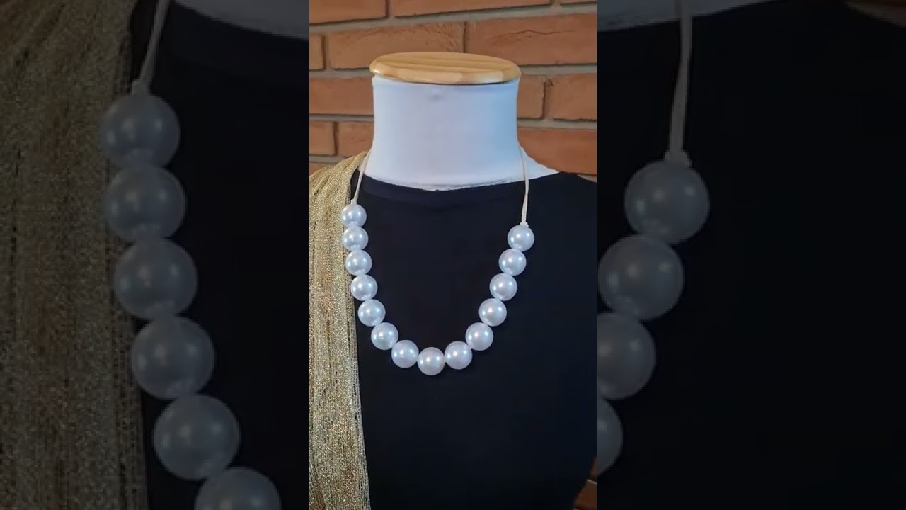 Colar Longo de P&eacute;rolas