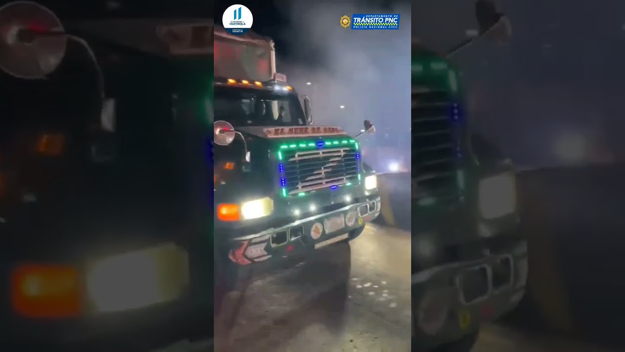 Momento en que se liberó sin pago de peaje el paso por el peaje en la autopista Palín-Escuintla