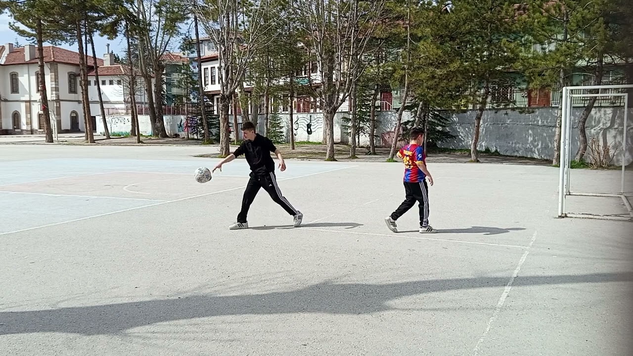 Abi kardeş futbol oynadık