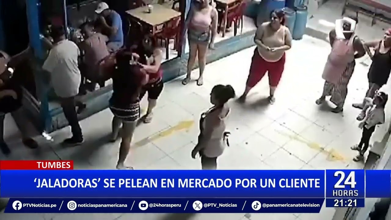 Tumbes: jaladoras se agarran a golpes por un cliente en pleno mercado