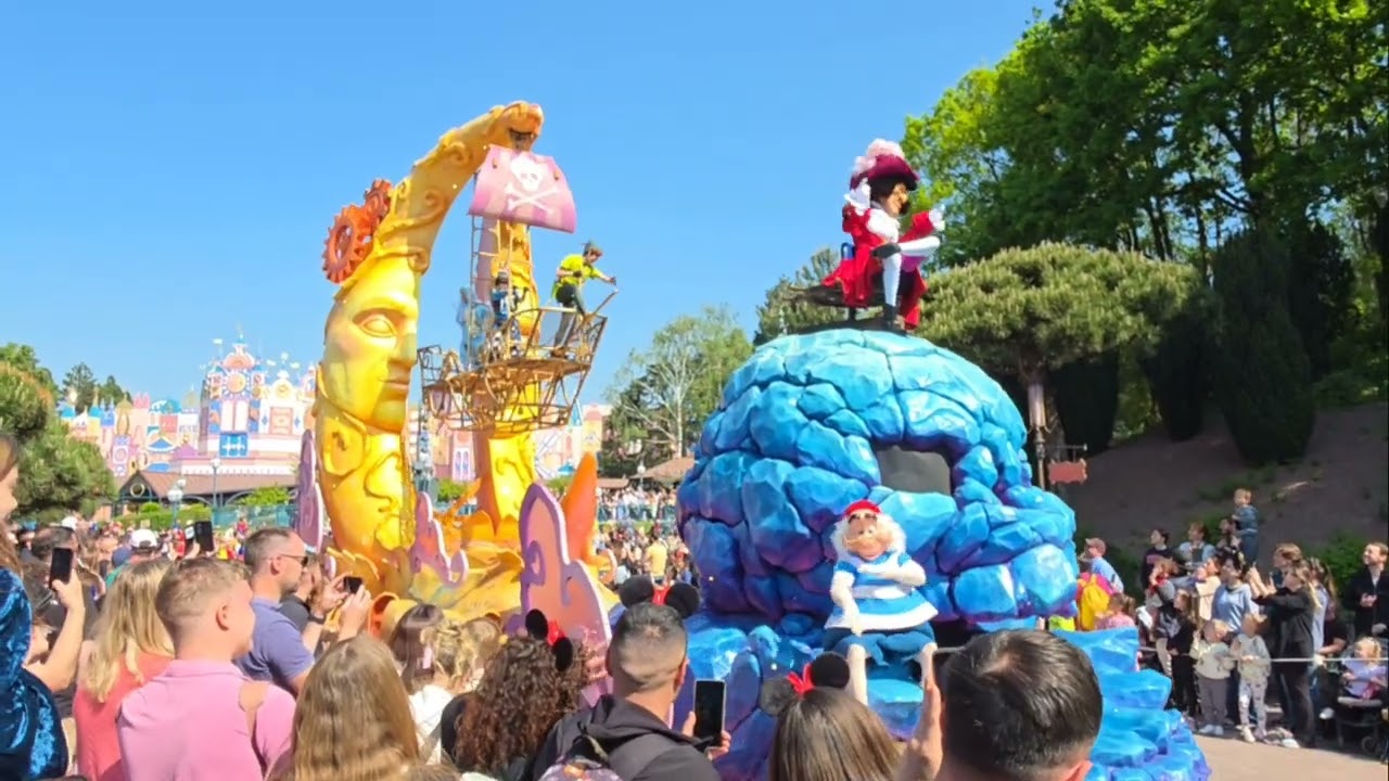 Disneyland parade april 2025