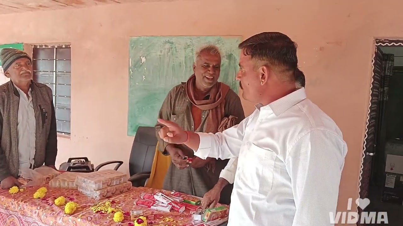 मोटाराम गोदारा की तरफ से बच्चे को इनाम जय हो