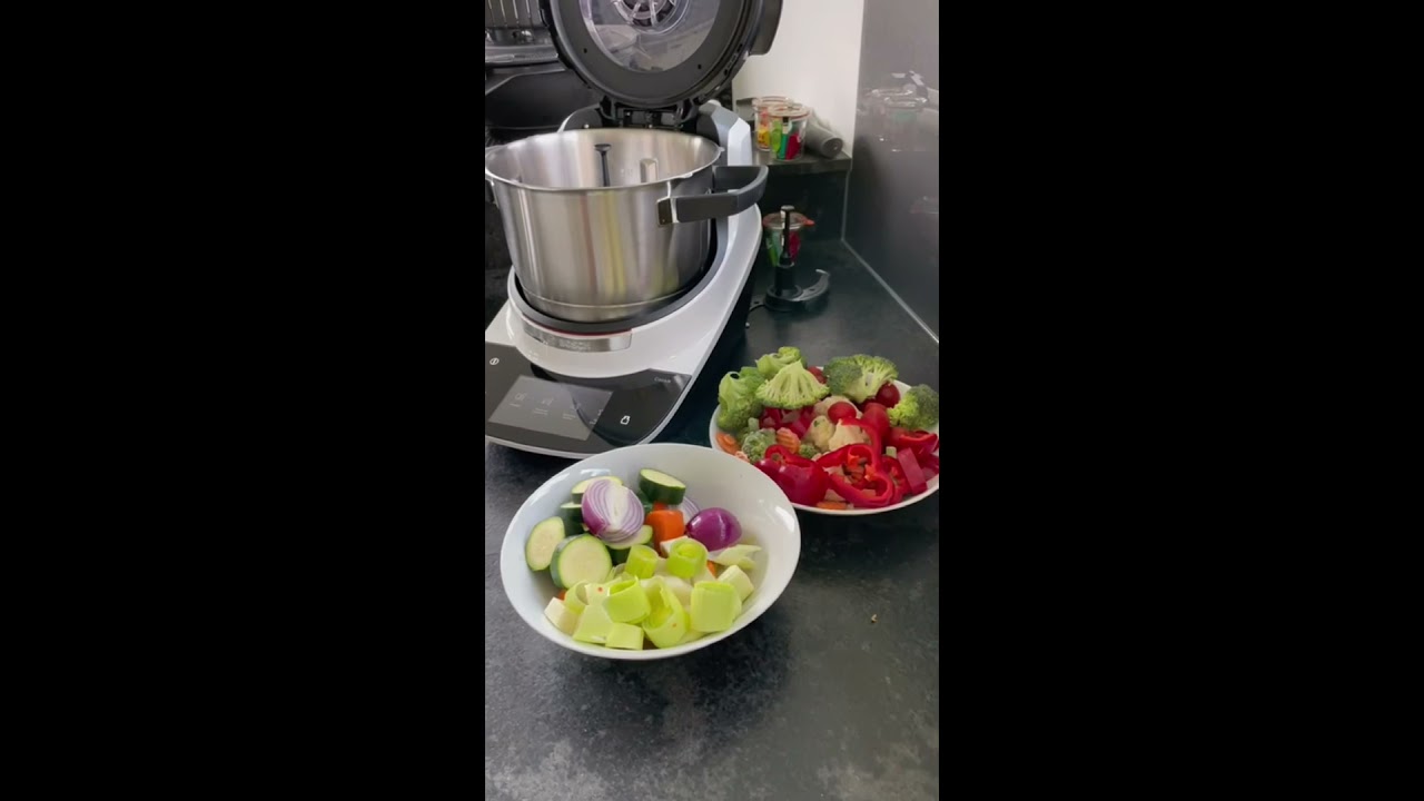 Leckere Gemüsesuppe aus dem Bosch Cookit