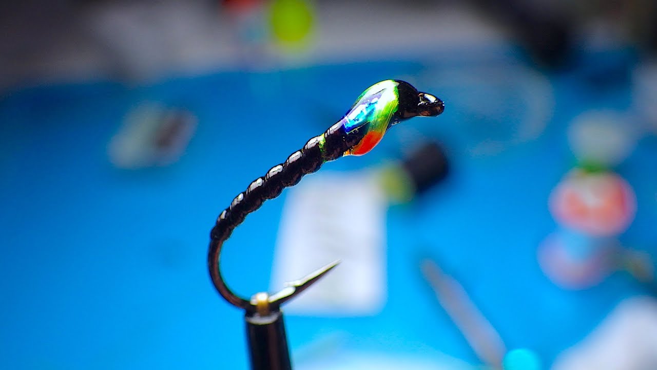 Tying the Black Mirage Buzzer (Midge Pupa) by Davie McPhail