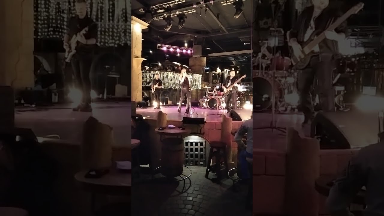 Invisible. Кавер-группа Just! Арт-шоу-ресторан Balagan City. #musica #musicvideo #musician #music